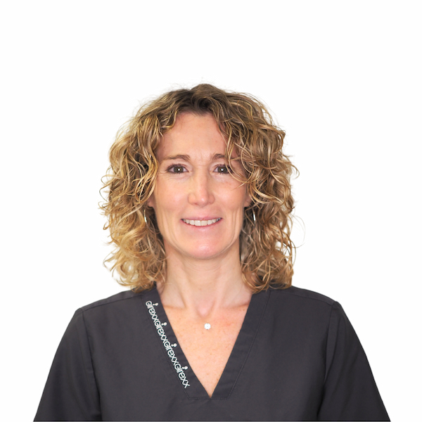 Dr. Eva López - Gynecologist